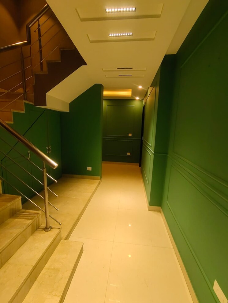 undefined, boutique-residential-apartments-a1-313 4 Bedroom 500 Sq.Yd. Builder Floor In Safdarjung Enclave Delhi 8596975