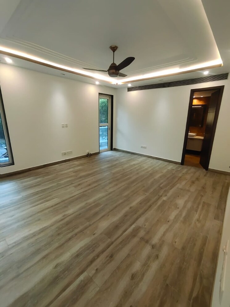 Room, boutique-residential-apartments-a1-313 4 Bedroom 500 Sq.Yd. Builder Floor In Safdarjung Enclave Delhi 8596975