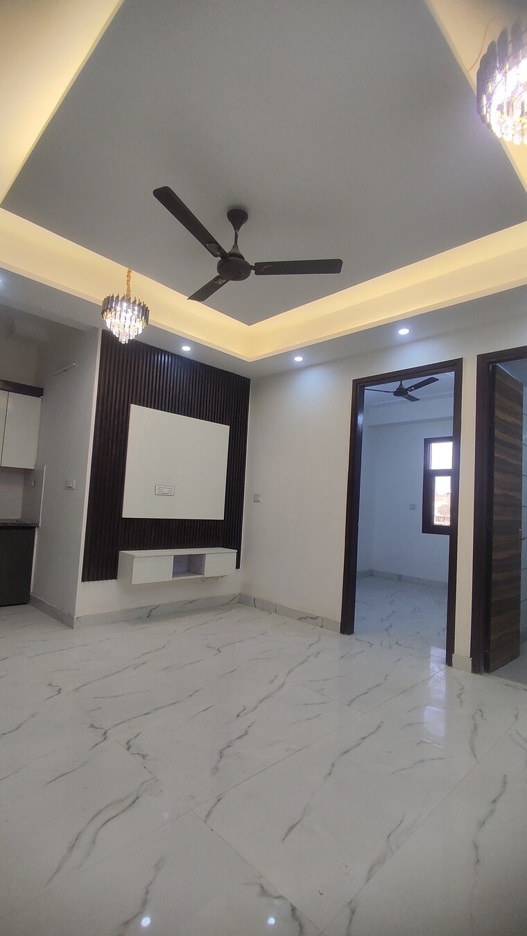 Living Room, sector 73 2 Bedroom 960 Sq.Ft. Builder Floor In Sector 73 Noida 8596986