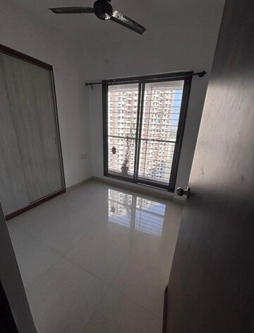 Bedroom in 2.5 BHK Apartment at Runwal Eirene, Balkum Pada – for Rent