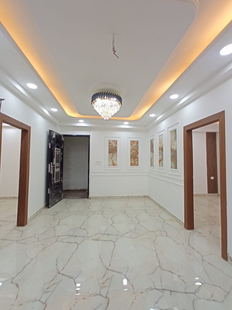 Bedroom, sector 72 4 Bedroom 1750 Sq.Ft. Builder Floor In Sector 72 Noida 8596978