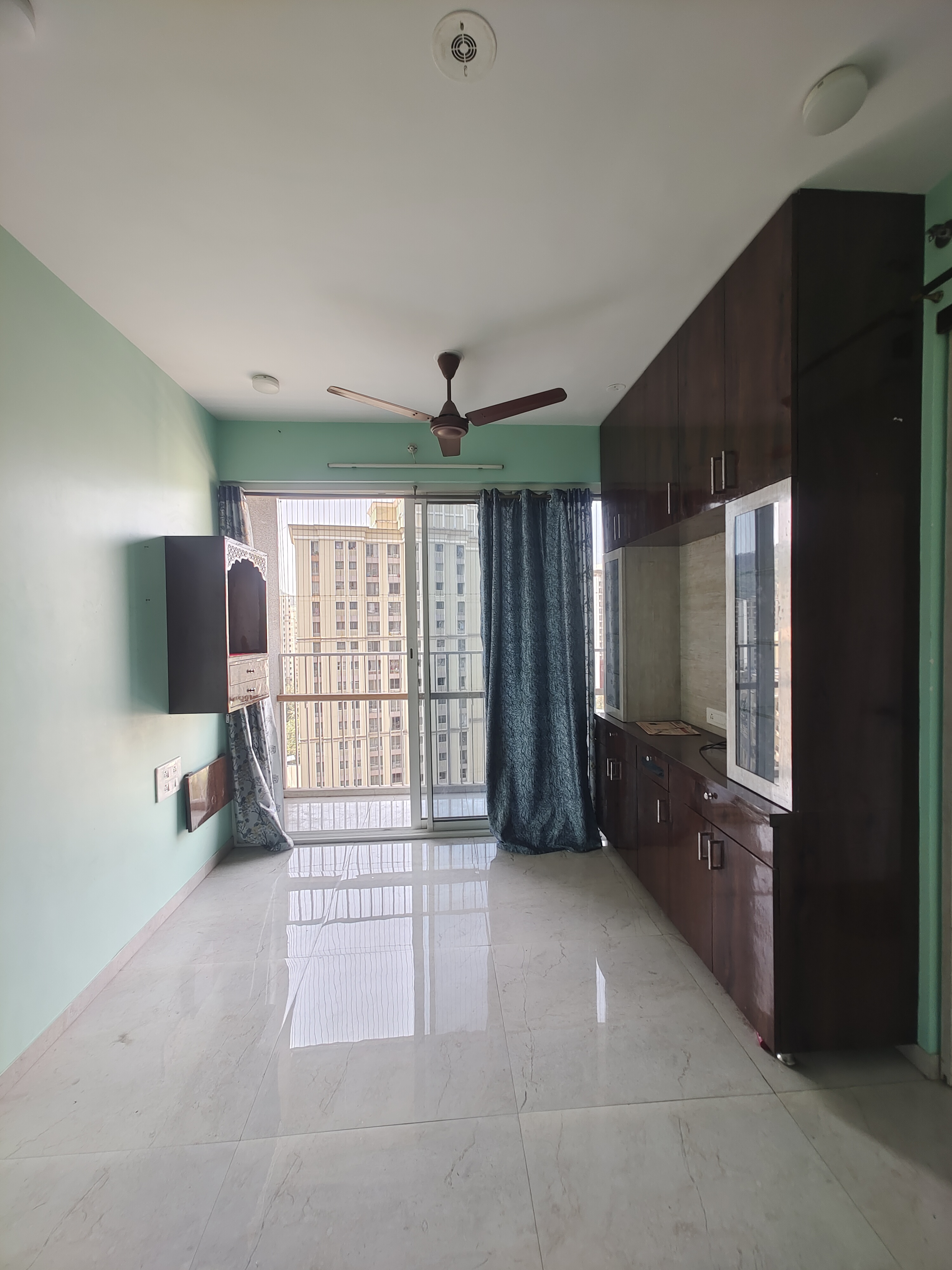1 BHK + Pooja Room Apartment For Rent in Tata Serein