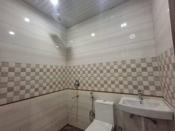 Kitchen in Studio Builder Floor at Sector 38 – for Rent
