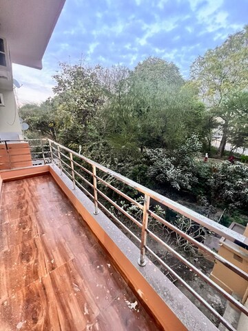 Balcony in 2 BHK Builder Floor at Sector 46 – for Rent