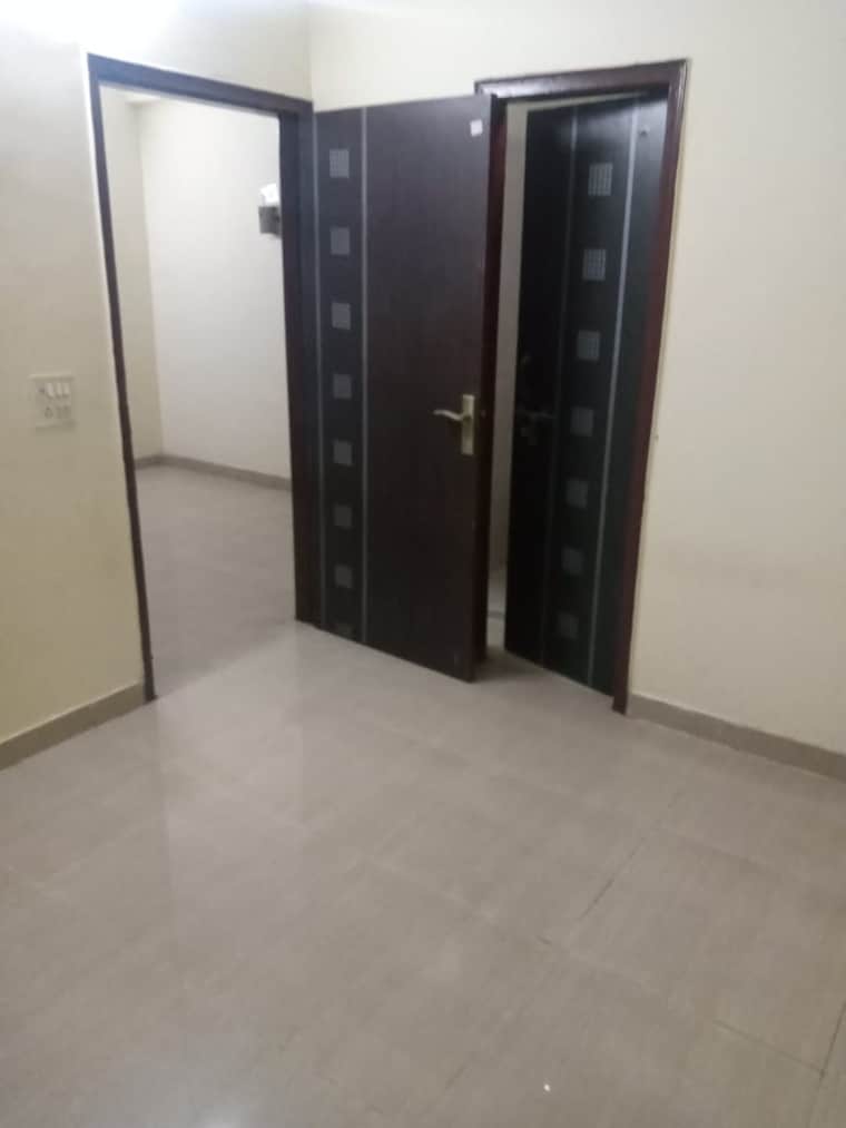 Room, beta ii greater noida 2 Bedroom 925 Sq.Ft. Apartment In Beta Ii Greater Noida Greater Noida 8597031