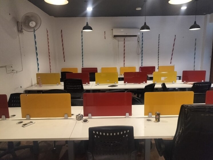 Team Area, sector 63 Commercial Office Space 900 Sq.Ft. In Sector 63 Noida 8597051