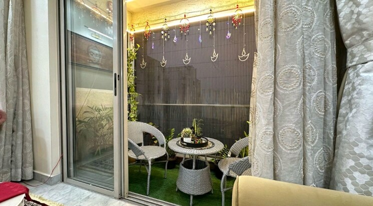 Balcony, lodha-luxuria-priva 3 Bedroom 1300 Sq.Ft. Apartment In Majiwada Thane 8597035