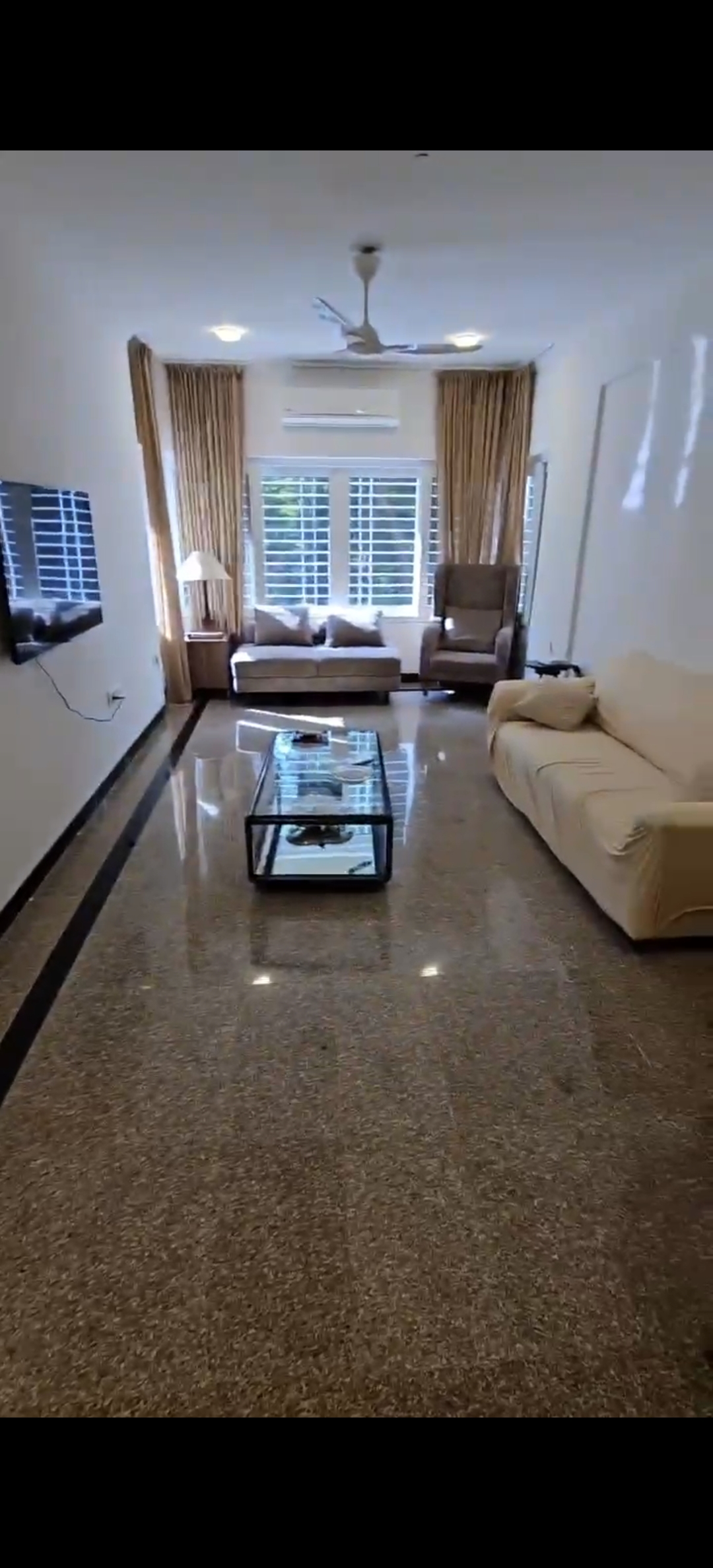 2 BHK Apartment For Rent in Hibiscus CHS Versova