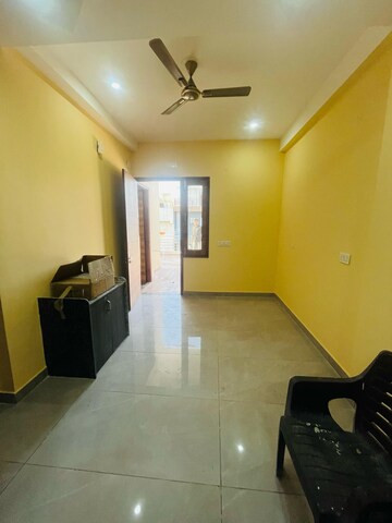 Living Room in 1 BHK Builder Floor at Sector 46 – for Rent