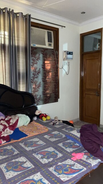Living Room in 3 BHK Builder Floor at Sector 40 – for Rent