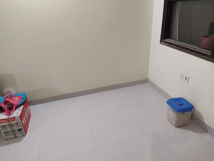 Room, vrindavan yojna 3 Bedroom 1600 Sq.Ft. Apartment In Vrindavan Yojna Lucknow 8597092