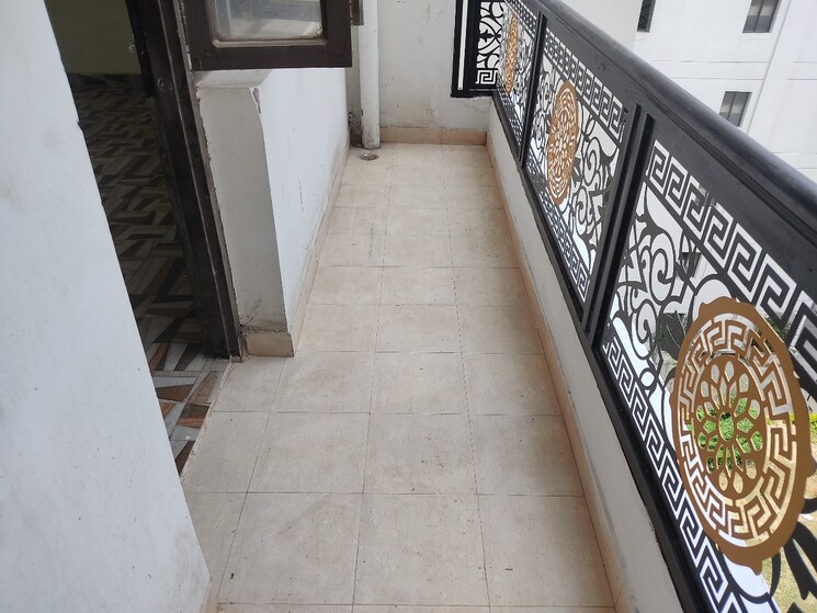 Balcony, vrindavan yojna 3 Bedroom 1600 Sq.Ft. Apartment In Vrindavan Yojna Lucknow 8597092