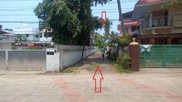  Plot – Exterior View View at Kundannoor - for Sale