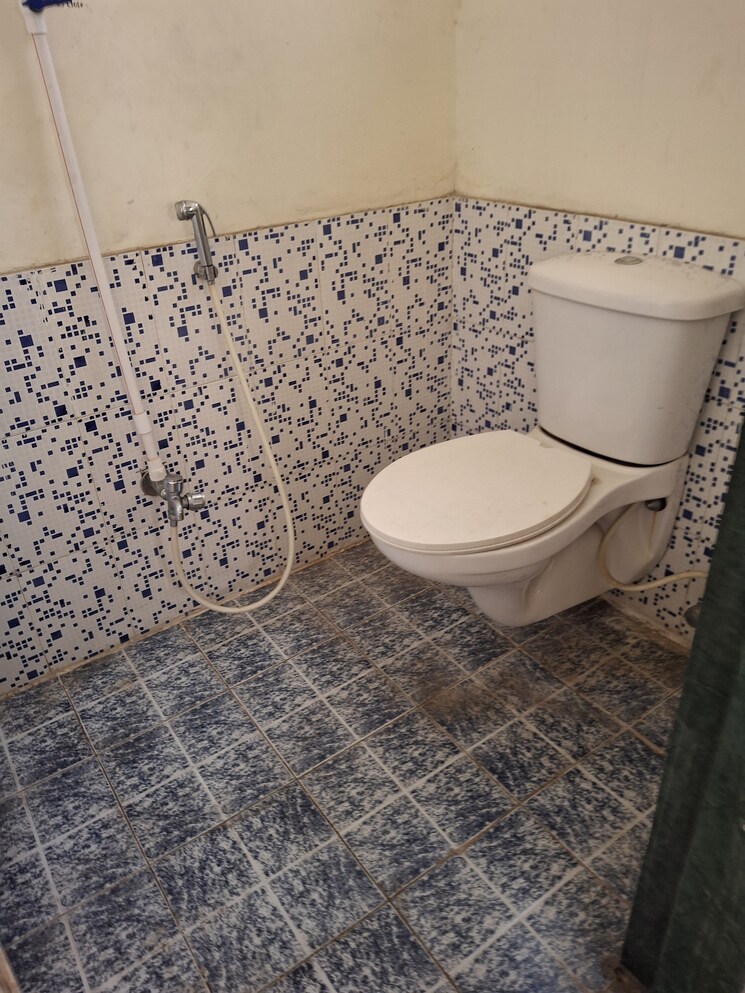 Bathroom, megh-malhar-co-op-housing-society 1 RK 635 Sq.Ft. Apartment In Ghansoli Navi Mumbai 8597121