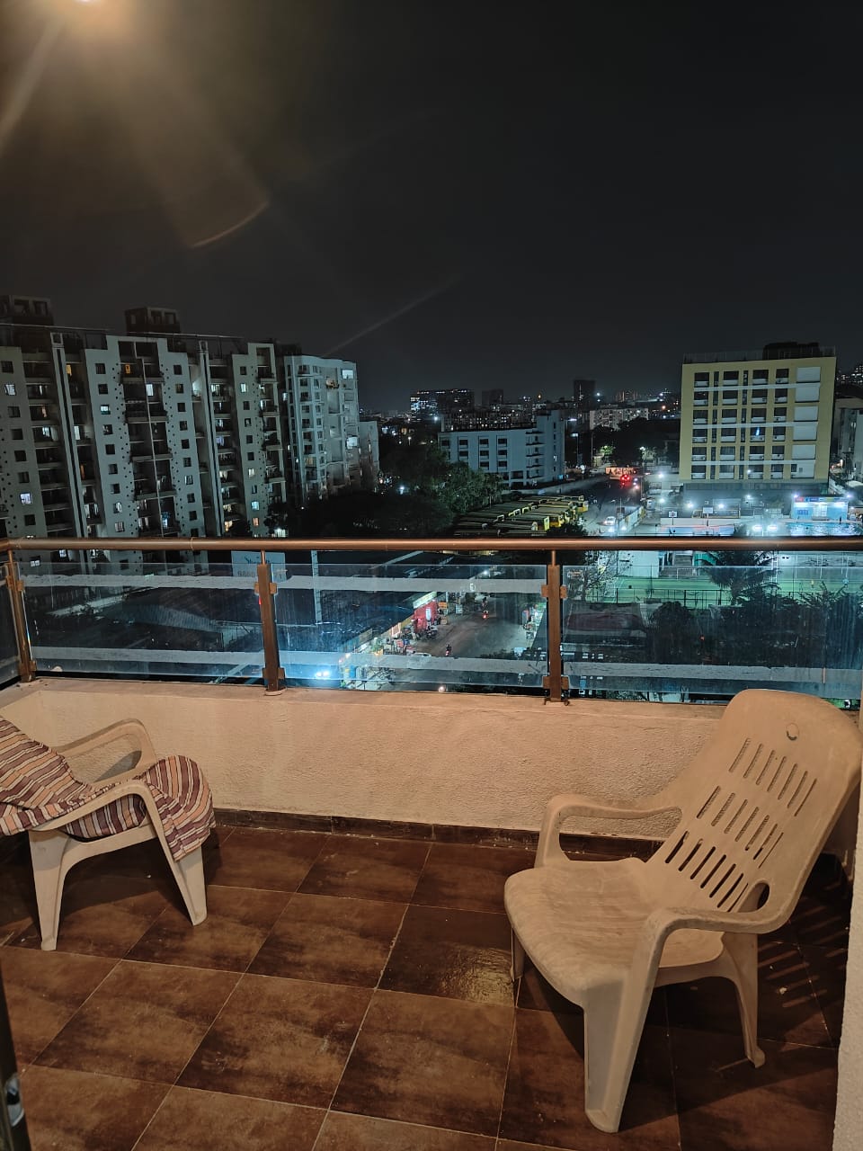 2 BHK Apartment For Rent in Teerth Towers