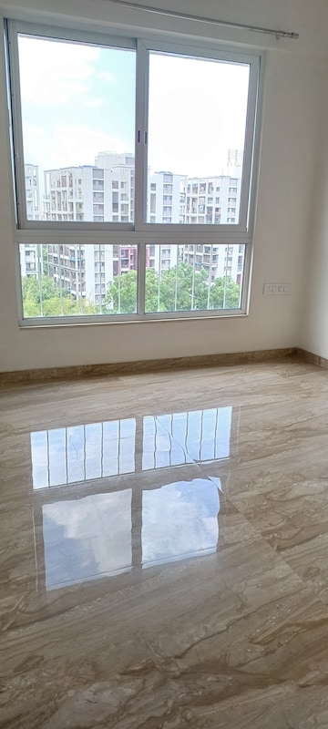 Room in 2 BHK Apartment at VTP Solitaire, Baner – for Rent