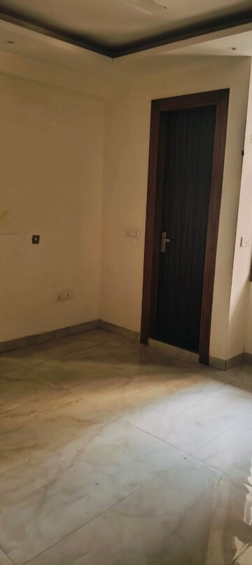 3 BHK Builder Floor For Rent in Andheria Mor Village
