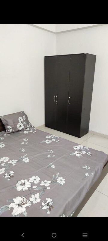 Room in 3 BHK Apartment at Saral Naturetouch, Sughad – for Rent