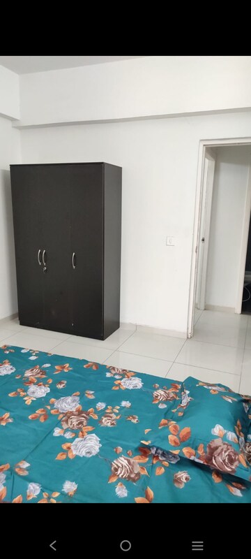 Room in 3 BHK Apartment at Saral Naturetouch, Sughad – for Rent