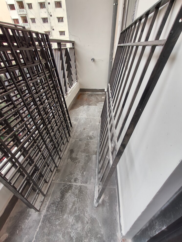 Balcony, madhapur 1 Bedroom 600 Sq.Ft. Apartment In Madhapur Hyderabad 8597168