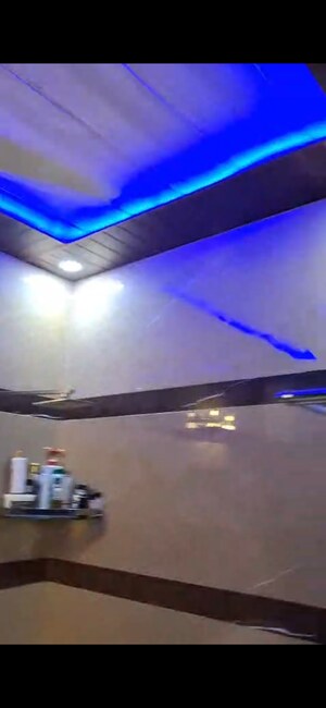 Furnished Amenities in 4 BHK Builder Floor at Vaishali Sector 5 – for Sale