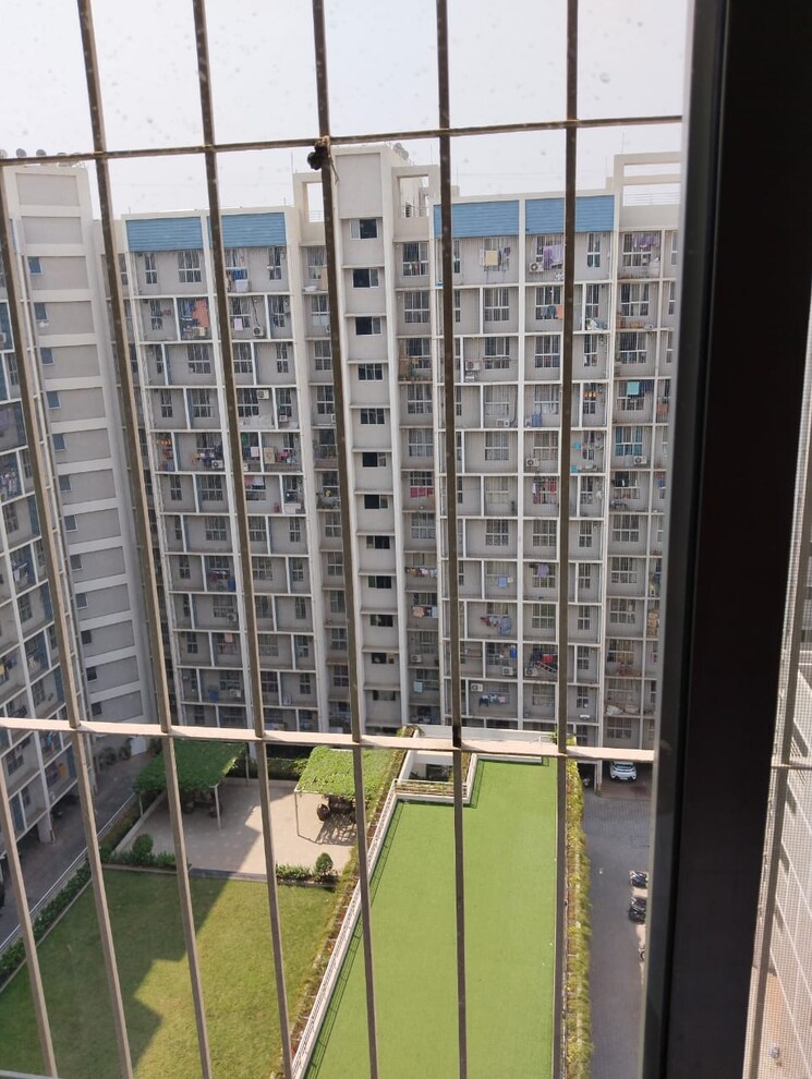 Balcony, neel-sidhi-infinity 1.5 Bedroom 675 Sq.Ft. Apartment In New Panvel Navi Mumbai 8597184