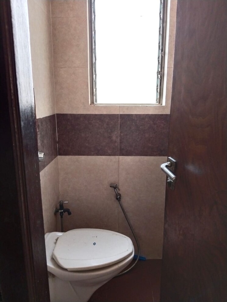 Bathroom, nandanvan-chs-khanda-colony 2 Bedroom 650 Sq.Ft. Apartment In Khanda Colony Navi Mumbai 8597187