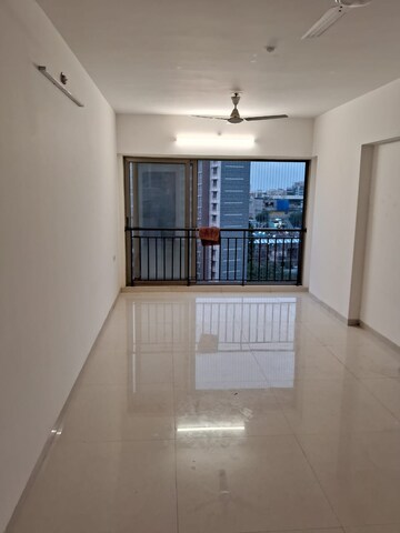 2 BHK Apartment For Rent in Kesar Scion, Ghatkopar East