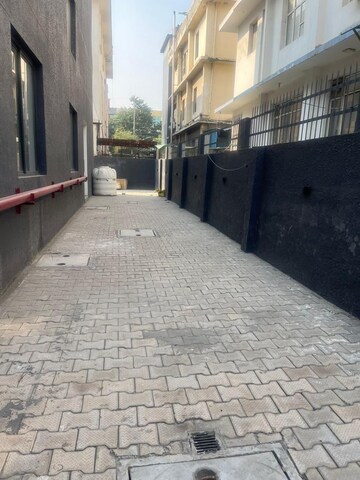 Parking in  Office Space at Sector 63 – for Rent