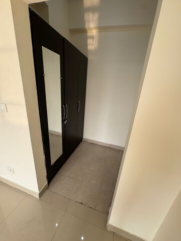 Room in 3 BHK Apartment at Ansal Celebrity Meadows, Sushant Golf City – for Rent