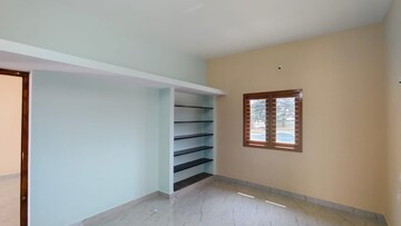 Room in 2 BHK Independent House at Attar Mohalla – for Sale