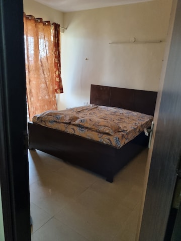 Furnished Amenities in 3.5 BHK Apartment at Satya The Hermitage, Sector 103 – for Rent