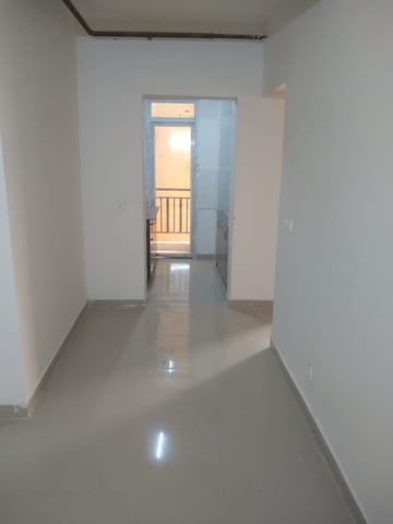 Room in 3 BHK Apartment at Aims Greens Avenue, Sector 4 Greater Noida – for Sale