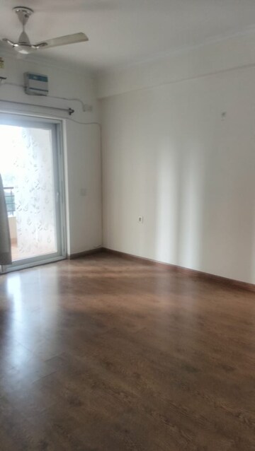 Room in 4 BHK Apartment at RPS Savana, Sector 88 – for Rent