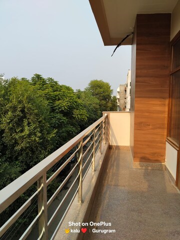 Balcony in 1 BHK Builder Floor at Sector 40 – for Rent