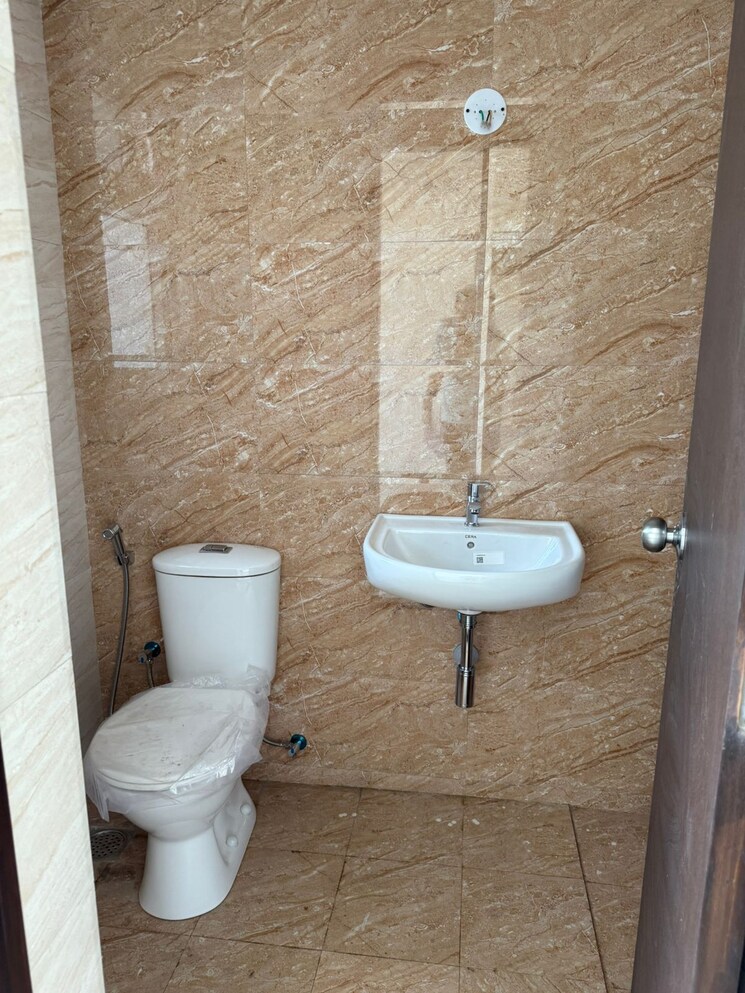 Bathroom, sai-krupa-chs-borivalli-west 2 Bedroom 650 Sq.Ft. Apartment In Borivali West Mumbai 8597355