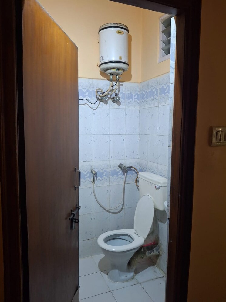 Bathroom, sm-homes-kondapur 3 Bedroom 1850 Sq.Ft. Apartment In Kondapur Hyderabad 8597385
