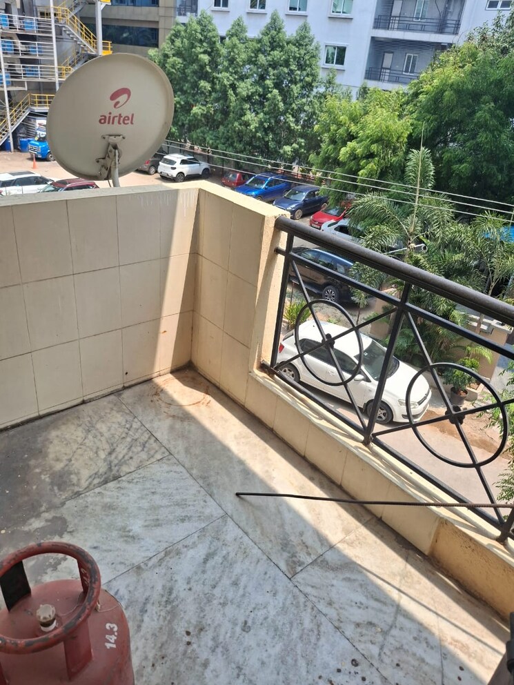 Balcony, sm-homes-kondapur 3 Bedroom 1850 Sq.Ft. Apartment In Kondapur Hyderabad 8597385