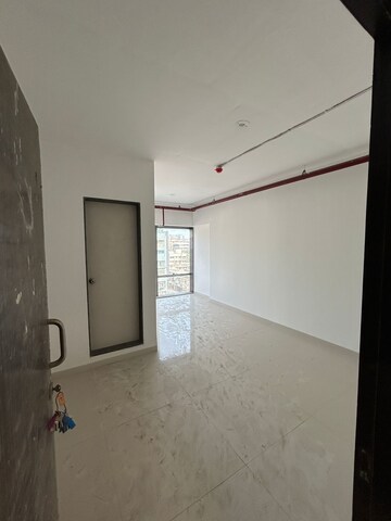 Room in  Office Space at Ghatkopar West – for Rent