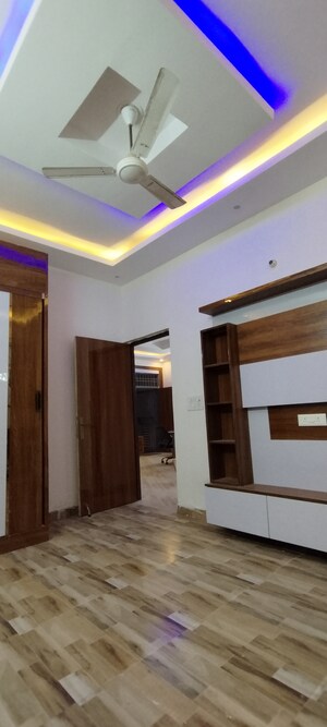 Room in 3 BHK Builder Floor at Shouryapuram, Lal Kuan – for Sale