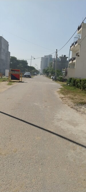  Plot For Sale in Lal Kuan