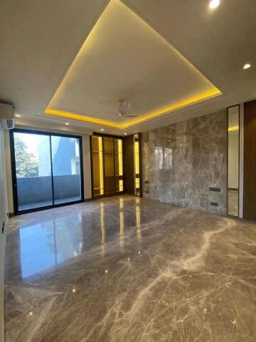 5 BHK Builder Floor For Sale in Green Wood City, Sector 45