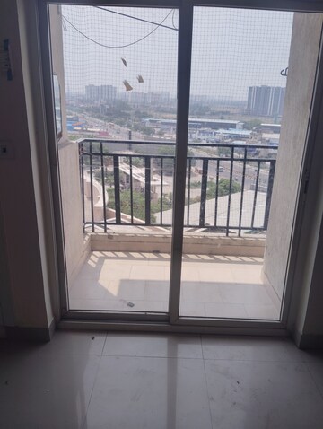 Room in 1 BHK Apartment at Nimai Greens, Alwar Bypass Road – for Rent