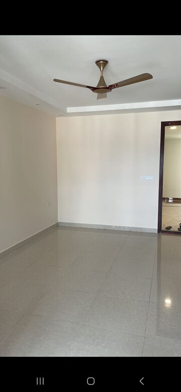 Room in 2 BHK Apartment at Prestige High Fields, Gachibowli – for Rent