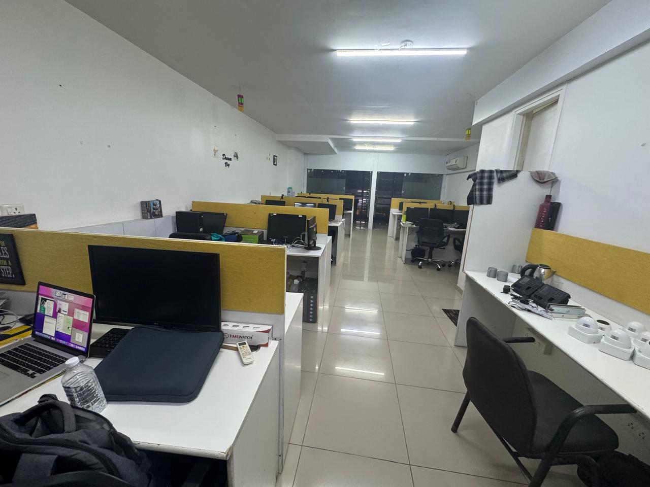 Office Space For Rent in Shivalik Shilp 2, Vastrap