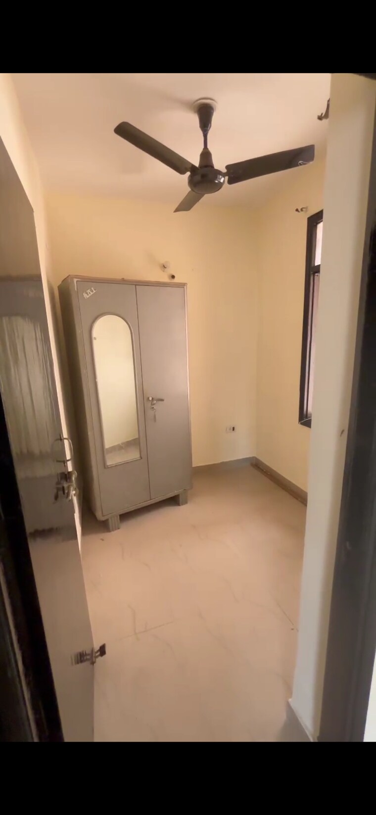 Bathroom, srs-royal-hills 2.5 Bedroom 1500 Sq.Ft. Apartment In Sector 87 Faridabad 8597651