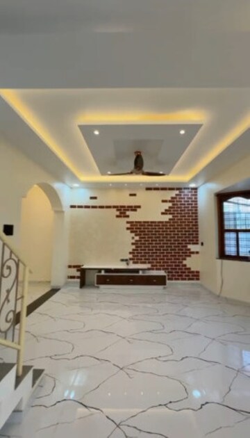 2 BHK Builder Floor For Sale in Hindon Vihar, Sector 49