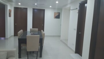 Living Room in 5 BHK Apartment at Suncity Essel Tower, Sector 28 – for Rent
