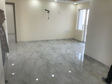 Living Room in 3 BHK Apartment at Meenal Semeion, Sector 41 – for Rent