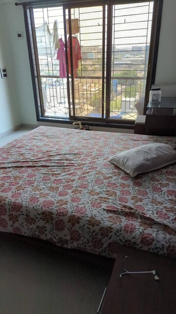 Bedroom in 2 BHK Apartment at Andheri West – for Rent